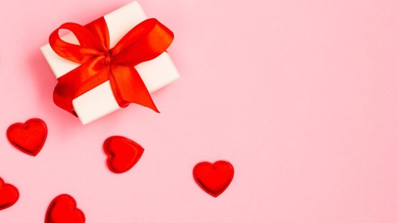 San Valentino 2025: 7 idee regalo per le amanti della moda