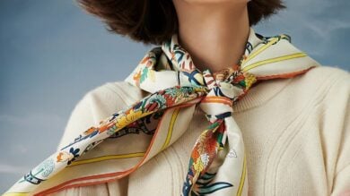 Foulard deluxe, 5 firmati da indossare assolutamente in Primavera