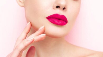 5 Rossetti Fucsia per dare un tocco di colore chic al tuo look make up estivo