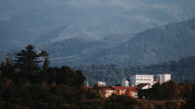 In questo Borgo senza tempo potrai vivere il vero fascino della Montagna!