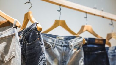 Jeans, il trend dell’autunno-inverno: vita alta o vita bassa?