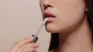 I 10 migliori Lip oil per un booster di idratazione senza rinunciare all’effetto Lucidalabbra