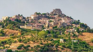 Ecco 4 borghi italiani poco conosciuti da visitare subito!