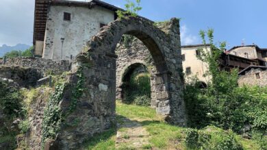 In questo borgo unico della Val Brembana ci si arriva solo a piedi ma ne vale davvero la pena