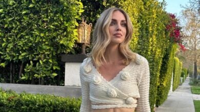 Chiara Ferragni saluta l’America con il coordinato total white, che Look!