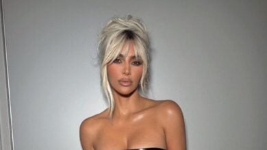 Kim Kardashian pubblica un Look che lascia perplessi, piovono commenti negativi (FOTO)