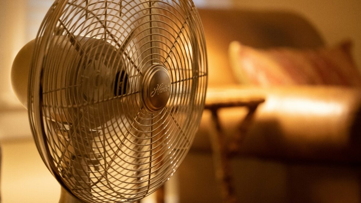 Condizionatore o Ventilatore? Una scelta da fare ora per un’estate fresca e rilassata