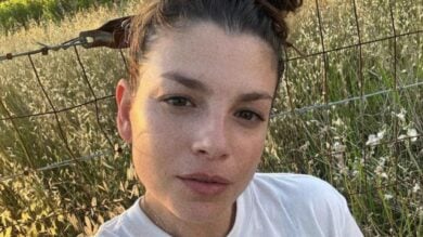 Emma Marrone ci dà un taglio, sceglie la mini Frangia per l’estate (FOTO)