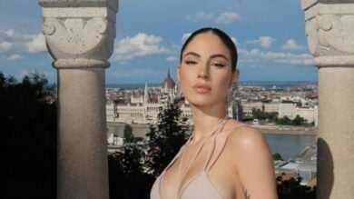 Giulia De Lellis, rosa che passione: il Look vacanziero è sexy (FOTO)