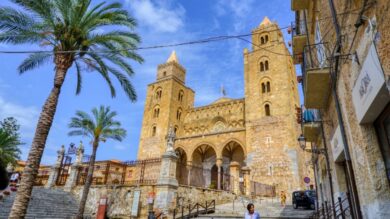 Un meraviglioso Borgo siciliano con una Cattedrale davvero, davvero unica. Ecco perché…