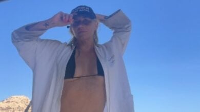 Kesha vittima di body shaming: risponde con le foto super sexy in Bikini!