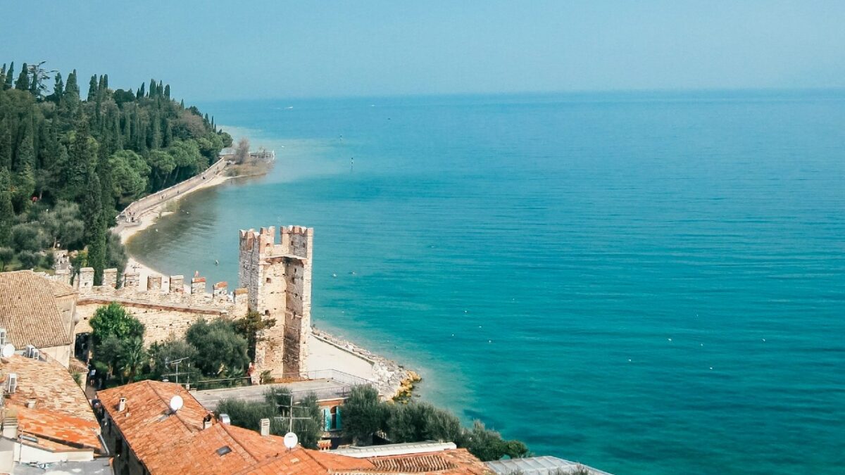 Una delle spiagge più belle e selvagge d’Italia si trova in Lombardia. E’ tutto vero!