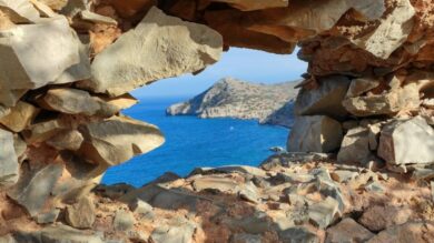 Tutto sulla meravigliosa Isola fantasma Greca che fa impazzire i Turisti di mezzo Pianeta