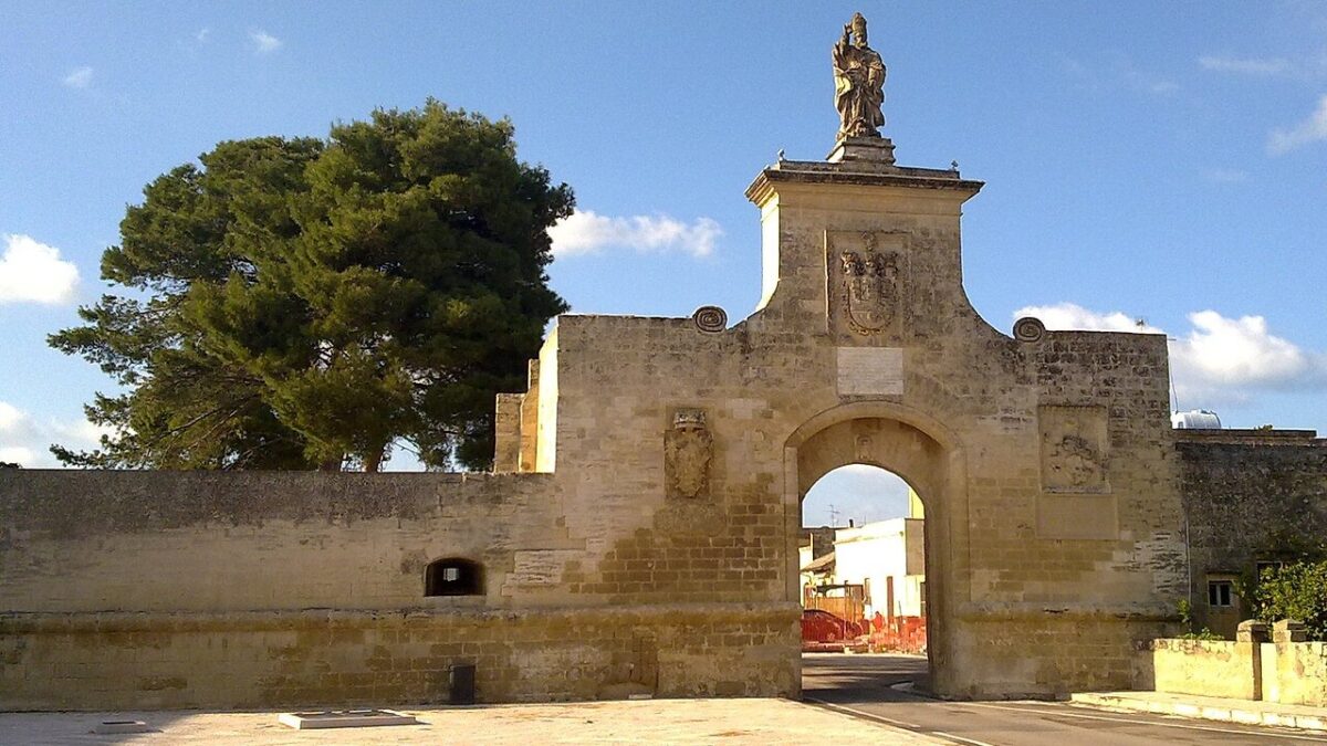 borgo del Salento porta