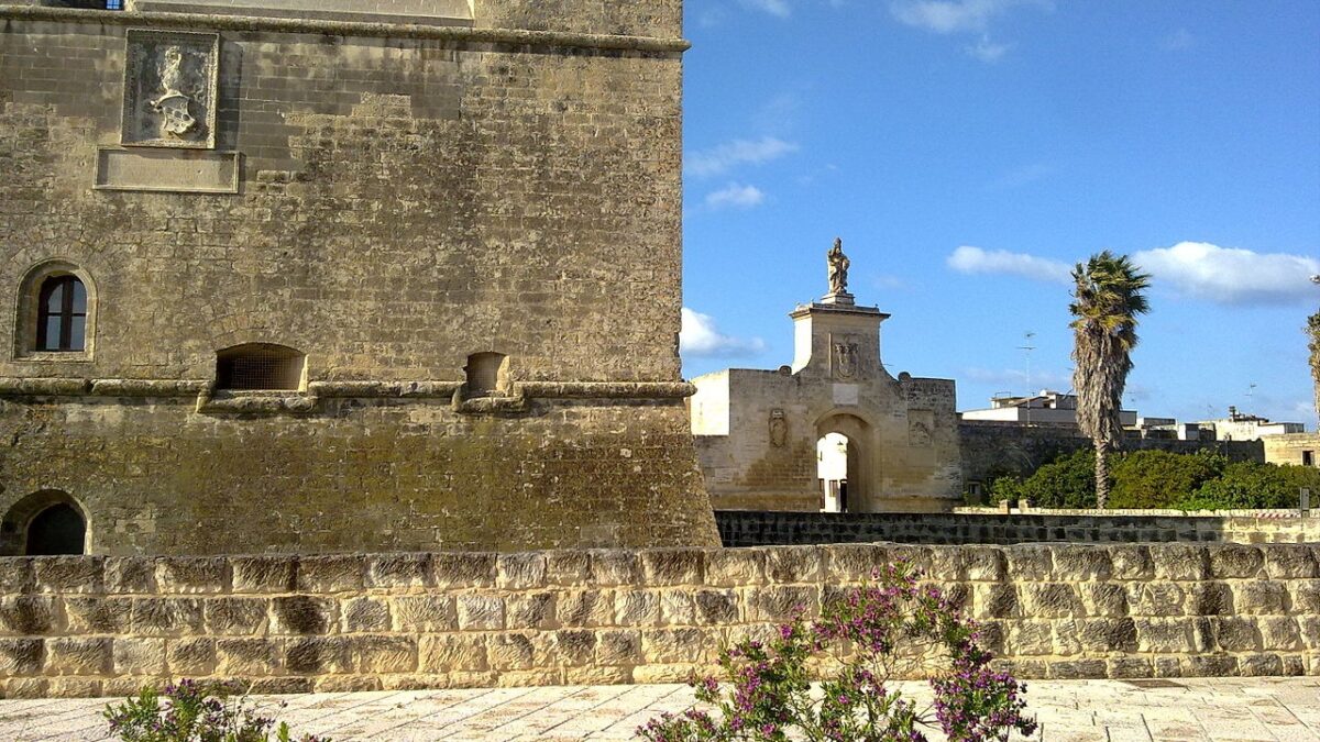 In questo Borgo del Salento dal nome insolito e dalla bellezza unica ti sembrerà di stare in Spagna