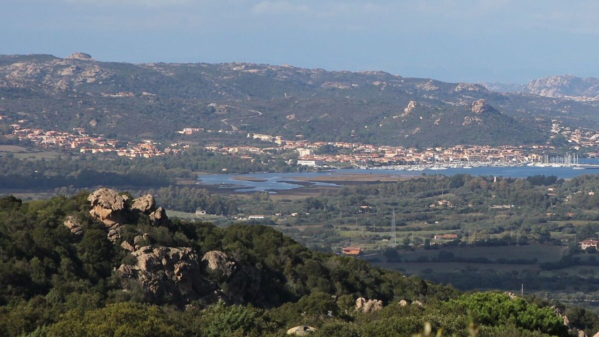 Vacanze in Sardegna? Questo borgo di pescatori è la metà da scoprire quest’estate