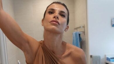 Elisabetta Canalis fa impazzire Instagram, il vestito mostra tutto (FOTO)