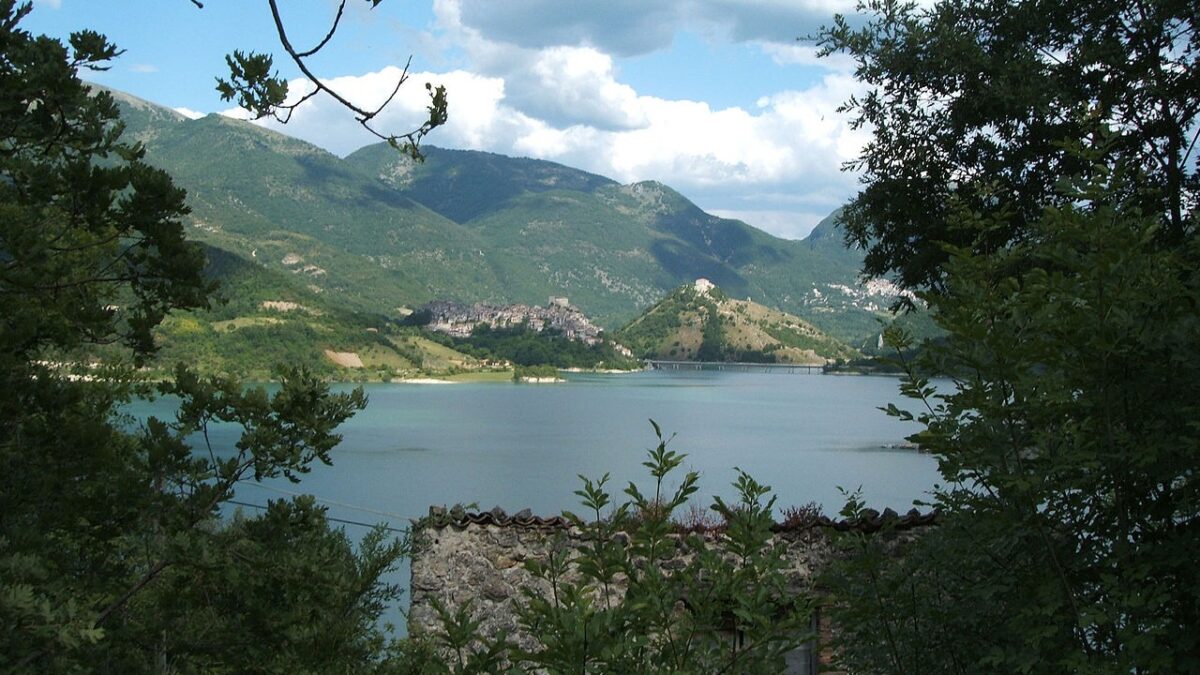 Questo borgo nella valle del turano è una bellezza unica del Lazio