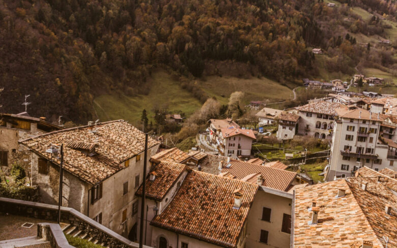 Conosciuto come il borgo del formaggio, ruberà il vostro cuore e non solo…