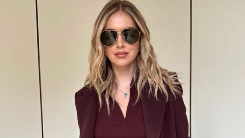 Chiara Ferragni, che schianto in total look Burgundy (FOTO)