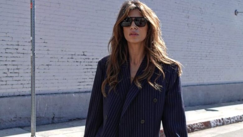 Elisabetta Canalis, Look Bossy a Los Angeles… Con il pinocchietto!