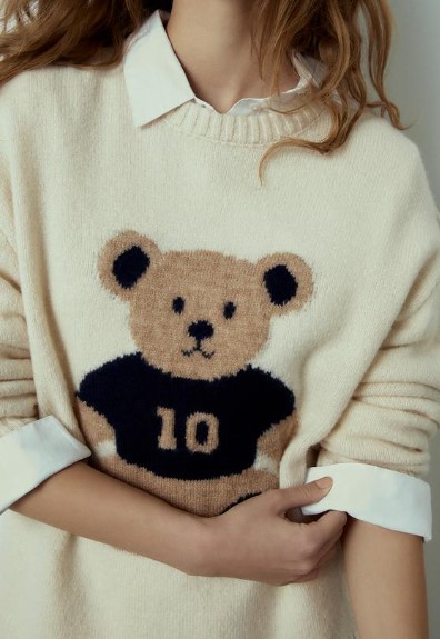 Questo Maglione di Stradivarius è la cosa più cute che troverete in circolazione!