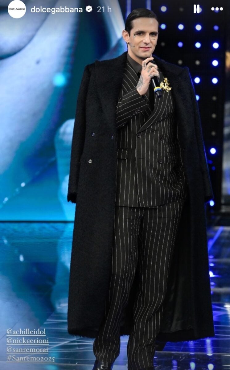 Achille Lauro sceglie Dolce&Gabbana per Sarà Sanremo, il Look da Dandy è favoloso