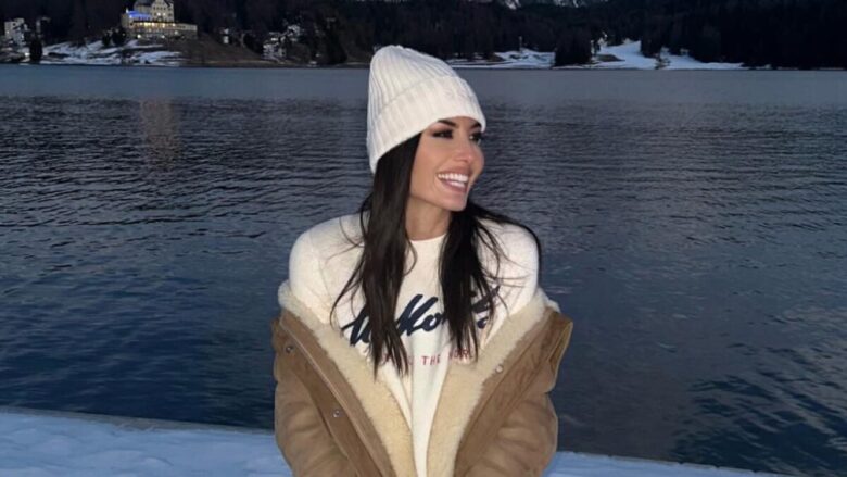 Elisabetta Gregoraci in vacanza a St Moritz con il perfetto look da neve