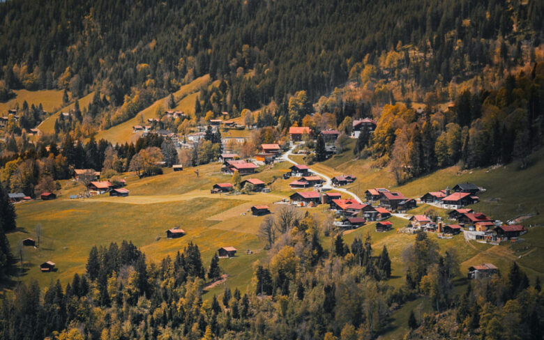 Un Borgo di montagna Piomontese famoso per la sua grappa