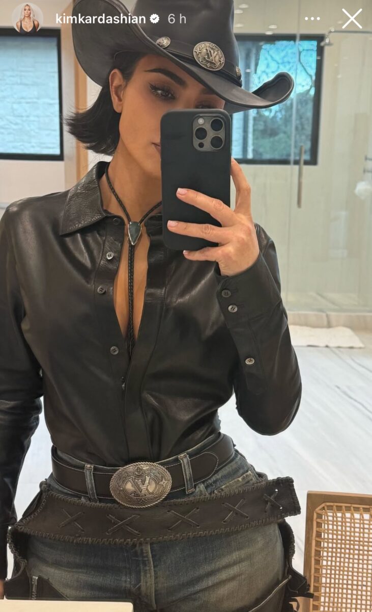 Kim Kardashian è una sexy Cowgirl con questo Look (FOTO)