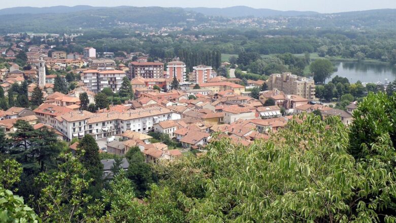 Questo Borgo e la sua rocca vi aspettano per un weekend unico sul Lago Maggiore