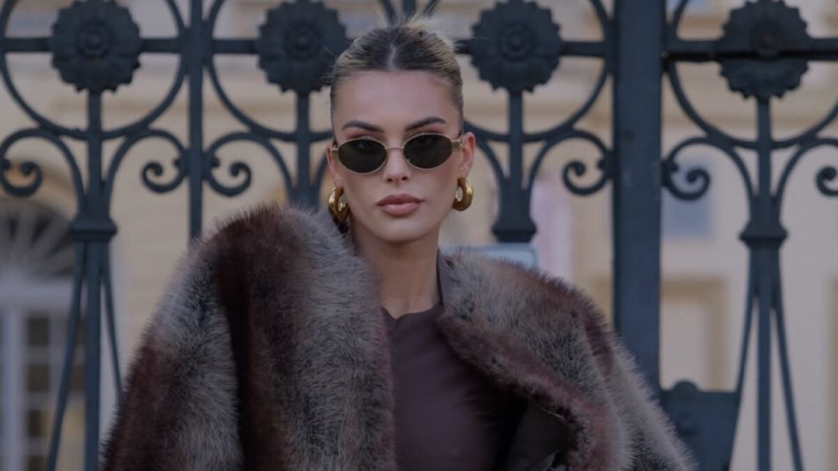 Sophie Codegoni è super Glamour con questo look: focus sulla Faux Fur