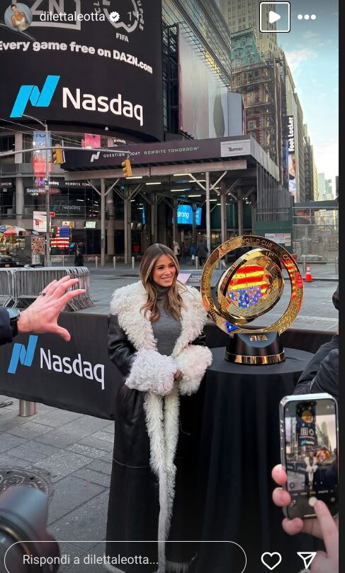 Diletta Leotta vola a New York con il maxi cappotto con pelo FOTO