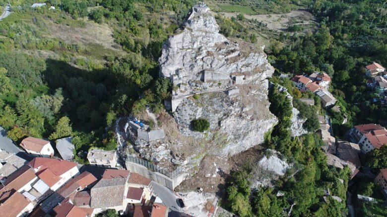 Lo chiamano la “Perla del Molise”, un piccolo incantevole Borgo che vi rapirà il cuore!