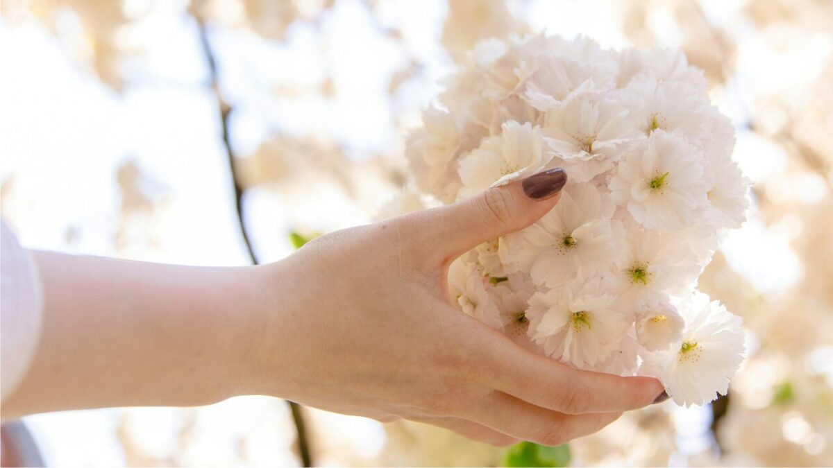 Semipermanente unghie: ecco i colori top in vista della primavera