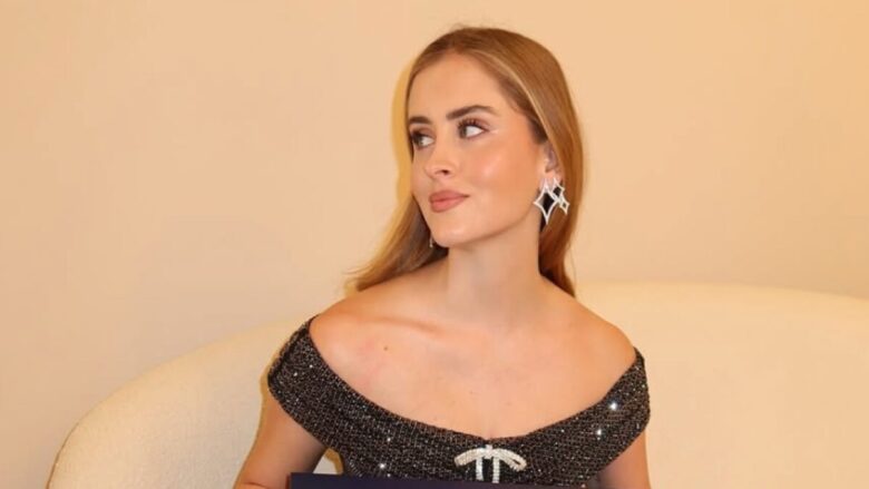 Valentina Ferragni, l’abito sparkling è un sogno: che stile