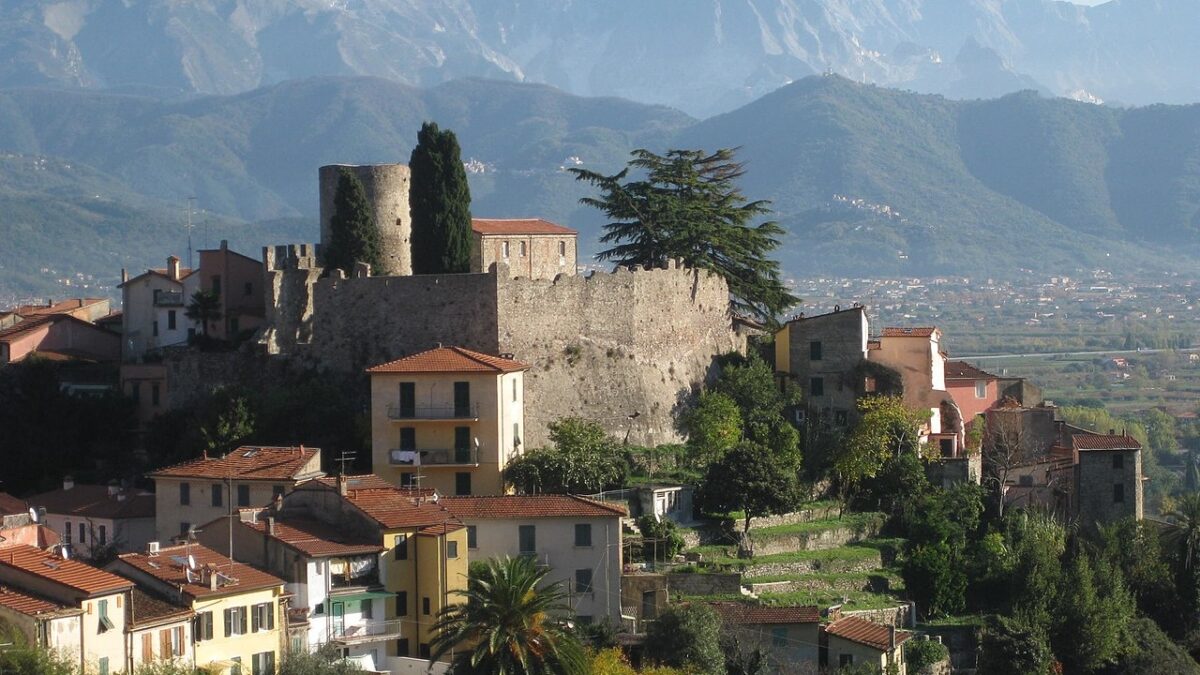 Uno splendido Borgo segreto della Liguria tra mare e storia