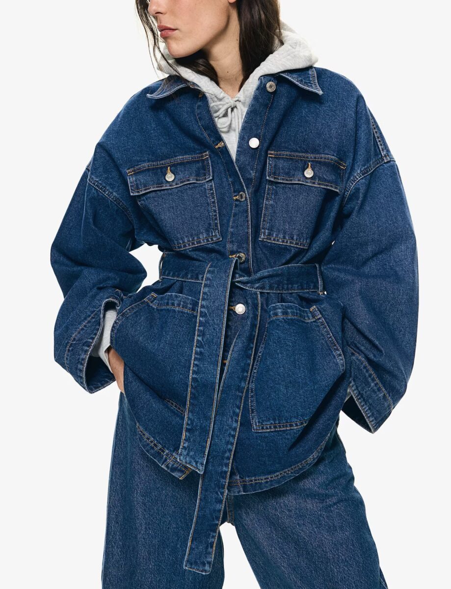 La Giacca in denim di H&M che fa tendenza. Scopriamo di più…